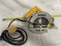 DEWALT 7 1/4 INCH CIRCULAR SAW (DWE575) 15 AMP