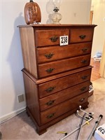 Vintage Chest Of Drawers