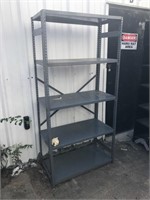 Metal shelving unit