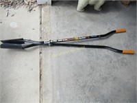 FISKARS 48" DEEP POST HOLE DIGGER - GOOD