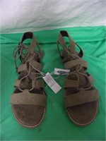 Old Navy Sandles Size 8