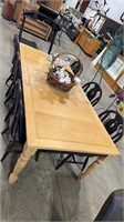 REFINISHED OAK DINING TABLE W/ LEAF AND 6 CHAIRS
