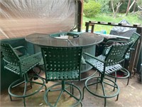 Outdoor Patio Bar with Bar Chairs
