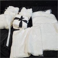64 White washcloths- new   - L