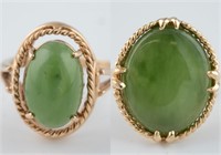 2 Gold and jade rings.