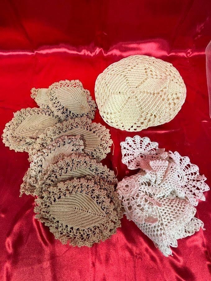 Misc doilies