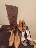 Lot of womens shoes and Boots size 7.5