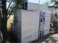 2 pallets plastic containers