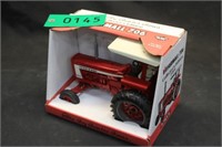 Toy Tractor Times IH 706 Tractor