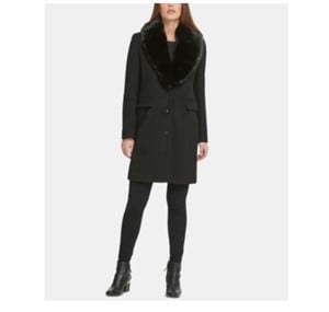 $199.99 Size Small Single-Breasted Fur Collar Coat