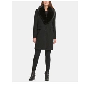 $199.99 Size Small Single-Breasted Fur Collar Coat