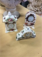 Miniature clocks (3)
