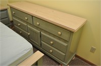 6-Drawer Country Style Dresser
