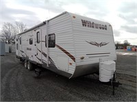 2011 29' T/A Wildwood Travel Trailer