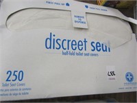 (2) DISCREET SEAT - HALF FOLD TOILET SEAT COVERS