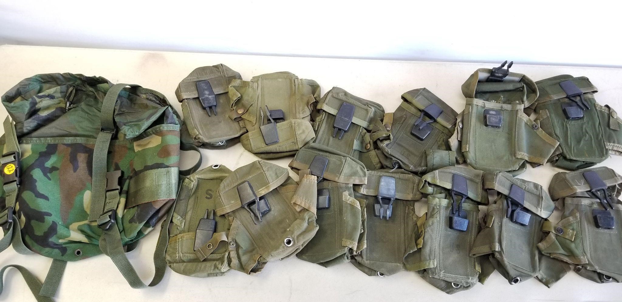 US MILITARY BAG W/13 AMMO PACK BAGS