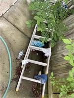 ALUMINUM EXTENSION LADDER APPROX 24 FT.