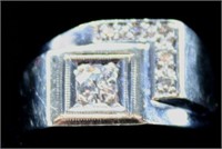 Diamond and 14k Ring