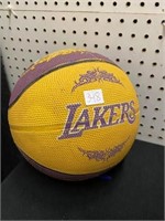 LAKERS BASKETBALL