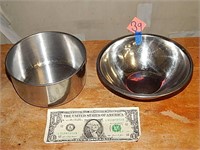 2 Small Metal Mixing Bowls