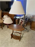 LAMP TABLE WITH LAMP AND MAGAZINE RACK