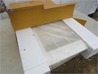 CEILING UNIT FOR DUCTING
