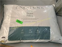 Casaluna Queen medium down pillow