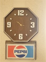 Vintage Pepsi Clock, Batt. Opp.