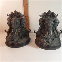 Elephnat book ends