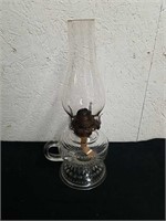 Vintage 13-in oil lamp
