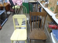 QTY (4) VINTAGE CHAIRS
