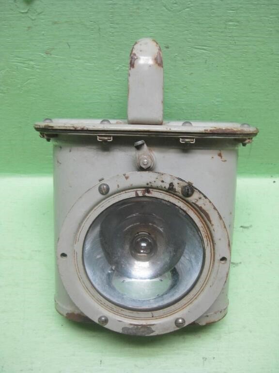7" Delta Electric WWII Navy Ship Battery Lantern