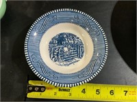 Currier and Ives blue royal fruit bowl