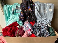 Box of plus size clothes, mostly 3X