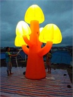 MUSHROOM INFLATABLETREE 6FT- RED, YELLOW BUILT IN