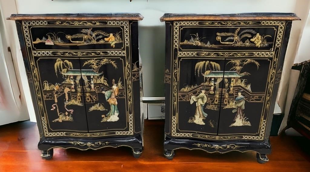 Decorative Chinese Chinoiserie Cabinets with