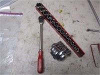 MAC Tools Sockets Set with Wrench Heads Ratchet