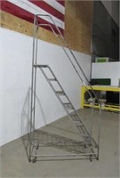 5-1/2' Rolling Step Ladder-