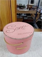 Vintage hat box with hats