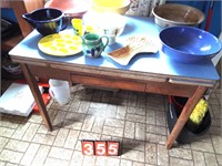 kitchen table 41”x27”