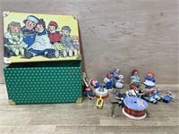 Raggedy Ann storage box and figurines