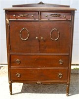 VINTAGE CHEST OF DRAWERS