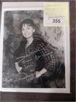 Dawn Wells autographed 8x10