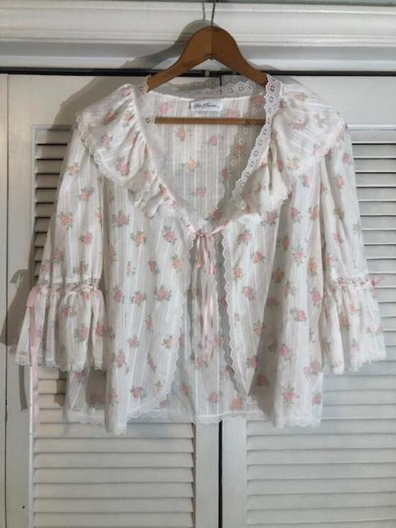 VINTAGE NIGHTGOWNS, HOUSECOATS, SLIPS & MORE - ENDS 5/13/24