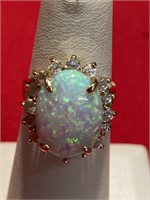 14 K opal ring. Size 6 3/4. Large Cabachon opal