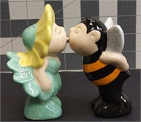 Magnetic Salt and pepper shakers - flower and bee