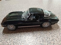 Maisto 1966 Chevrolet Corvette 1:18 scale die cast