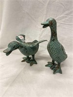 Pair of ducklings, cast-iron