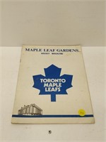 vintage maple leaf garden hockey magazine