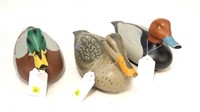 Victor D9 decoy: mallard drake and hen and a